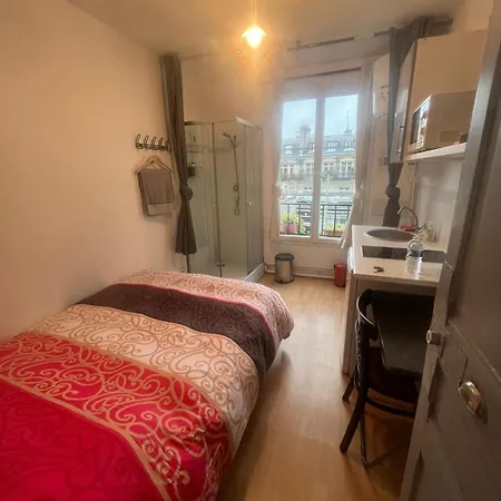 Appartamento Cosy In Parisian Area 16th Parigi